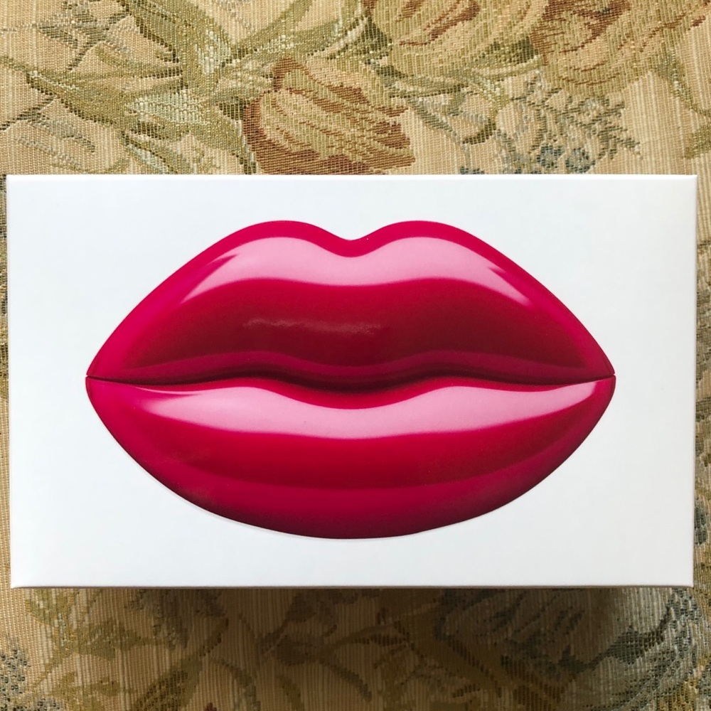 Pink Lips Kylie Jenner KKW Fragrance